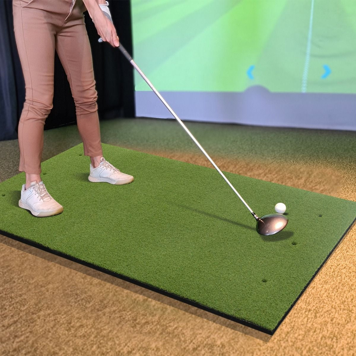 20 Mm Golf Hitting Mat Includes 2 Rubber Tees and 2 Alignment Sticks